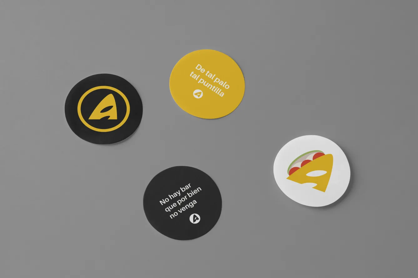 a-los-almuerzos-marketing-materials-design-koala-design